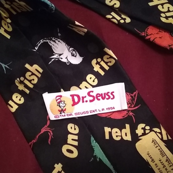 Tie - Picture 2 of 4